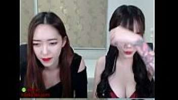 แหย่รูหี หนังโป๊เกาหลี หนังโป้เลสเบี้ยน สำเร็จความใคร่ ช่วยตัวเอง