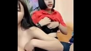 โชว์หี แหย่หีโชว์ เกี่ยวเบ็ดหี หีเนียน หีเด็กไทยบ